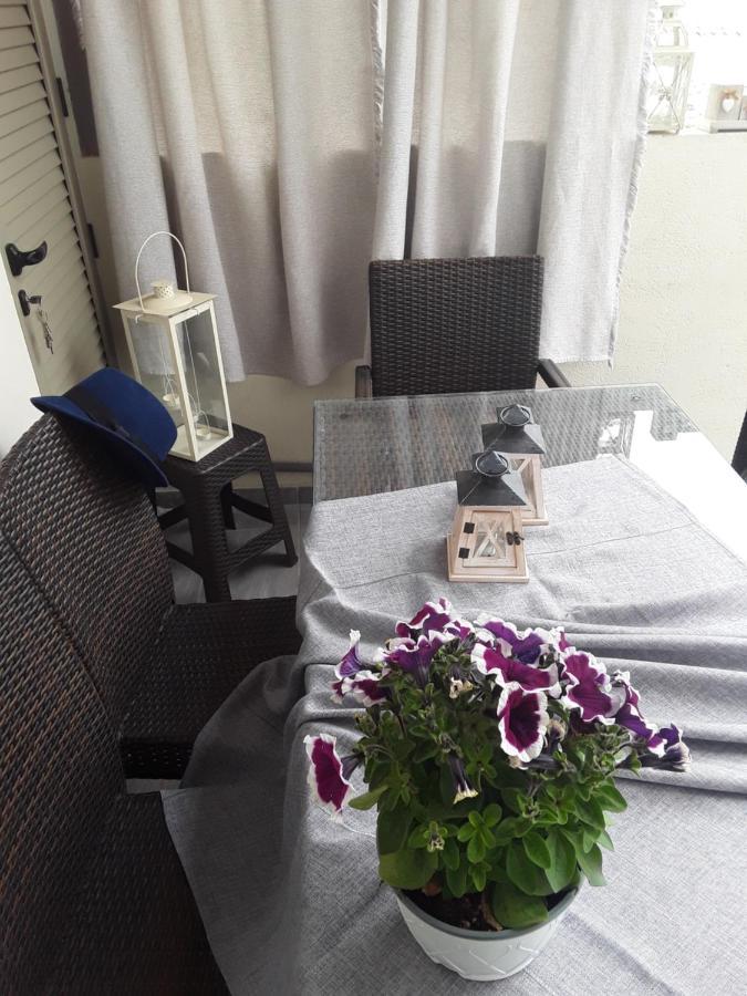 Near The Airport Kiriaki's House Appartement